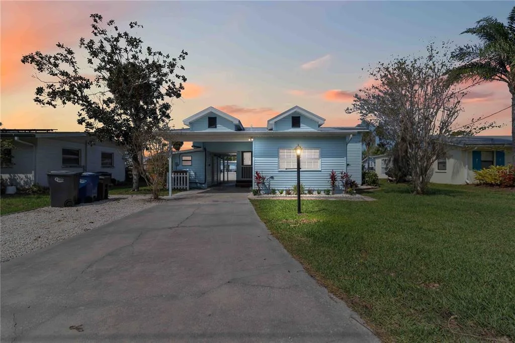 607 MANATEE AVENUE, ELLENTON, FL 34222