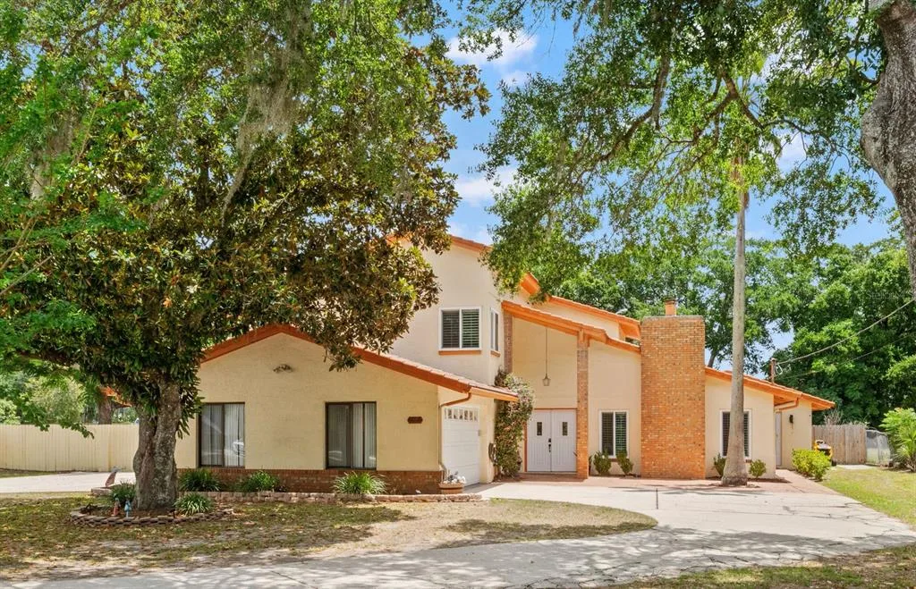 1161 W LAKE BRANTLEY ROAD, ALTAMONTE SPRINGS, FL 32714