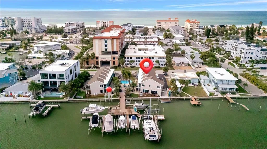 673 BAY ESPLANADE # 204, CLEARWATER BEACH, FL 33767