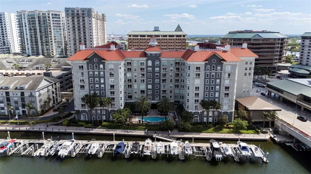 700 S HARBOUR ISLAND BOULEVARD # 813, TAMPA, FL 33602