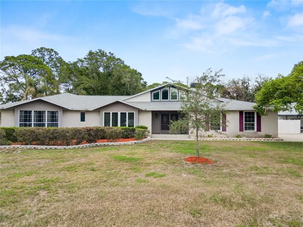 6230 FORESTWOOD DRIVE W, LAKELAND, FL 33811