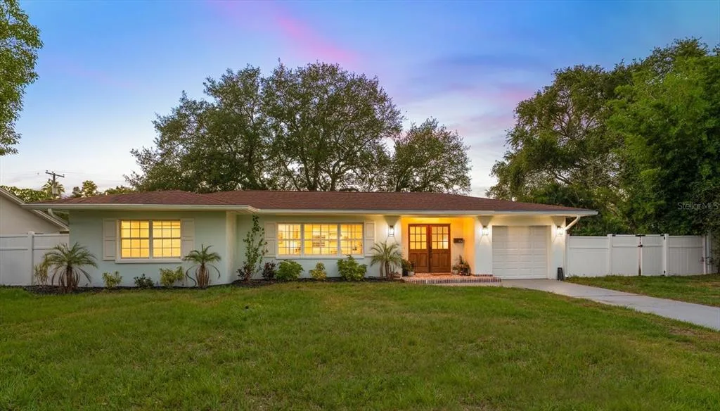1736 GOLF VIEW DRIVE, BELLEAIR, FL 33756