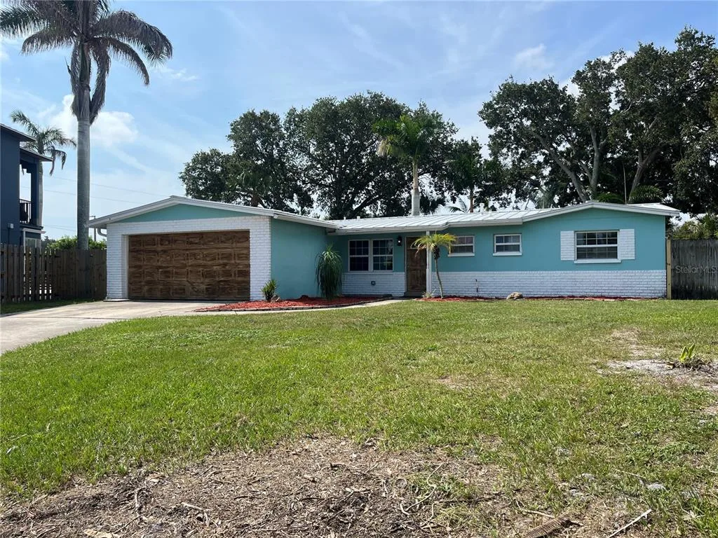 375 CARROUSEL COURT, MERRITT ISLAND, FL 32952
