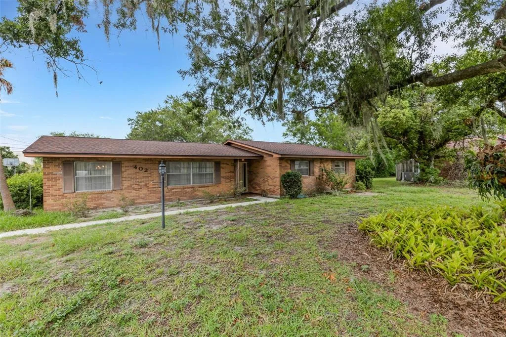 402 ABERDEEN COURT N, LAKELAND, FL 33813