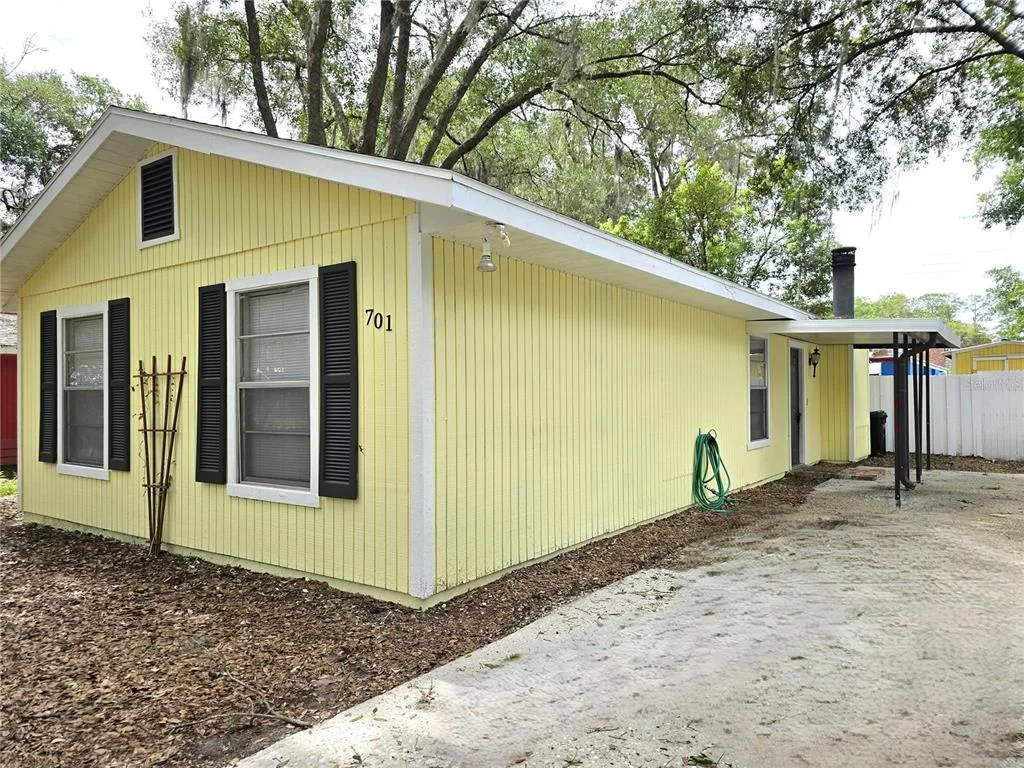 701 NW 24TH AVENUE, GAINESVILLE, FL 32609