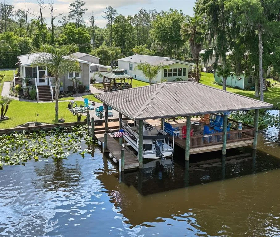 329 PARADISE CIRCLE, SATSUMA, FL 32189
