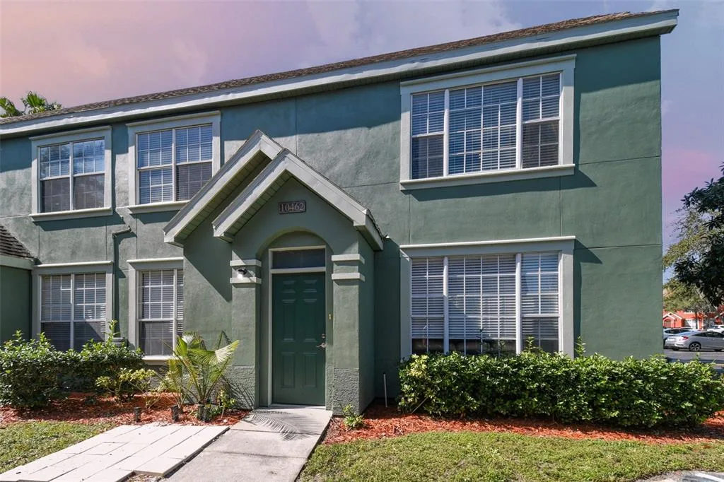 10462 WHITE LAKE COURT, TAMPA, FL 33626