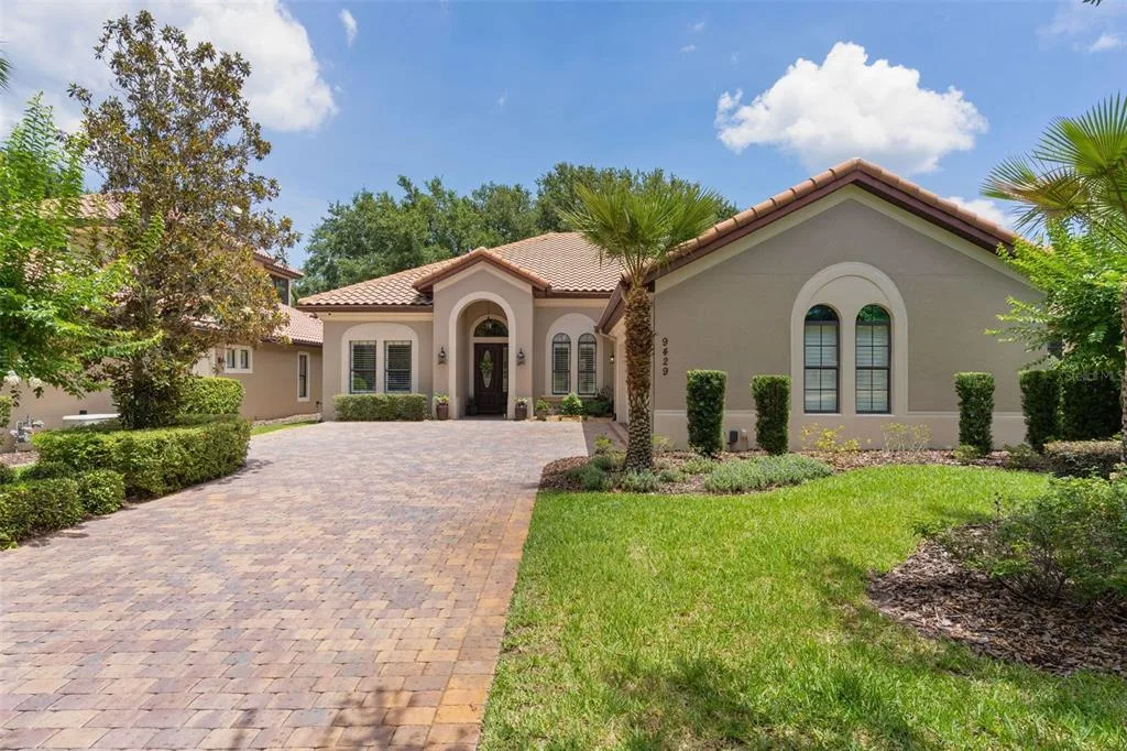 9429 SAN MIGUEL, HOWEY IN THE HILLS, FL 34737