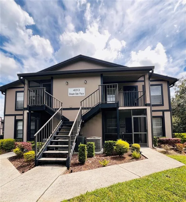 4013 DREAM OAK PLACE # 201, TAMPA, FL 33613