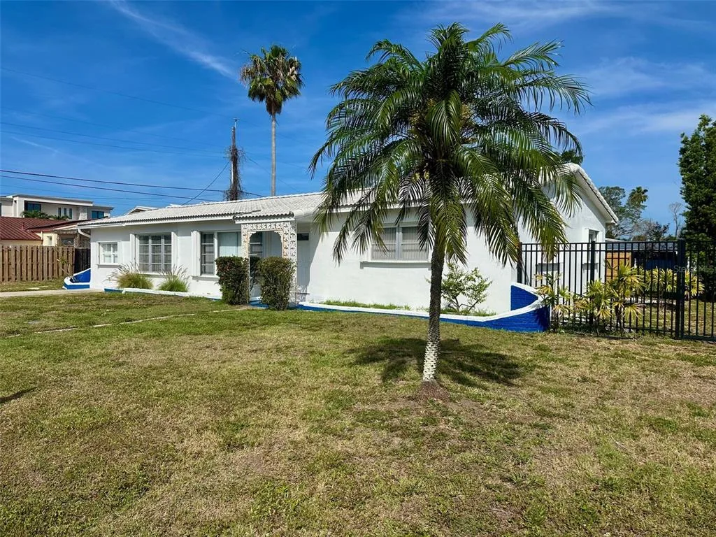 10 158TH AVENUE, REDINGTON BEACH, FL 33708