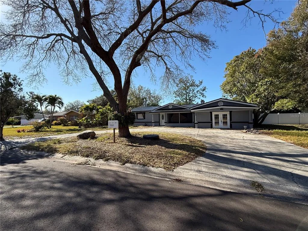 651 69TH AVENUE S, ST PETERSBURG, FL 33705