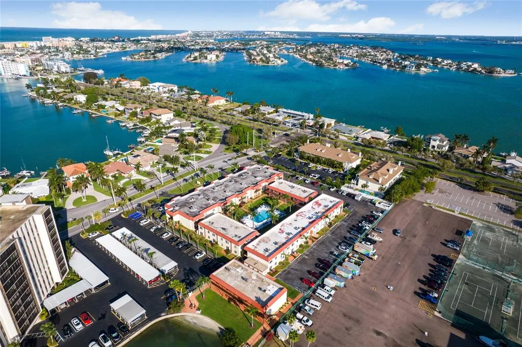 10365 PARADISE BOULEVARD # 16, TREASURE ISLAND, FL 33706