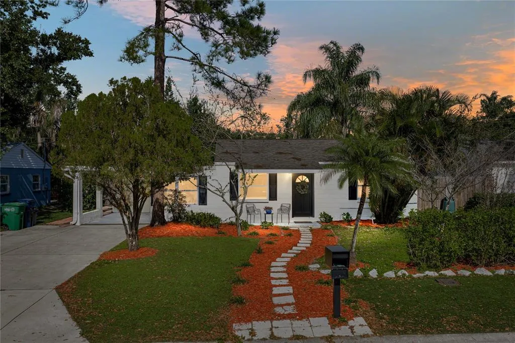 4105 W BAY VILLA AVENUE, TAMPA, FL 33611
