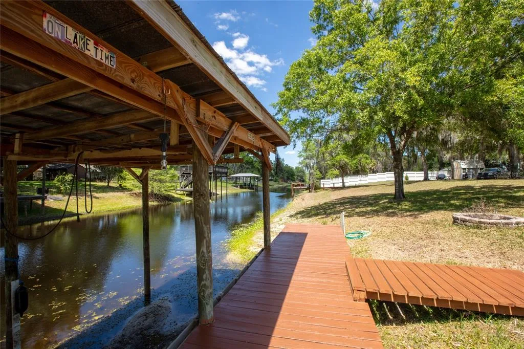 5930 ISLAND ROAD, MELROSE, FL 32666