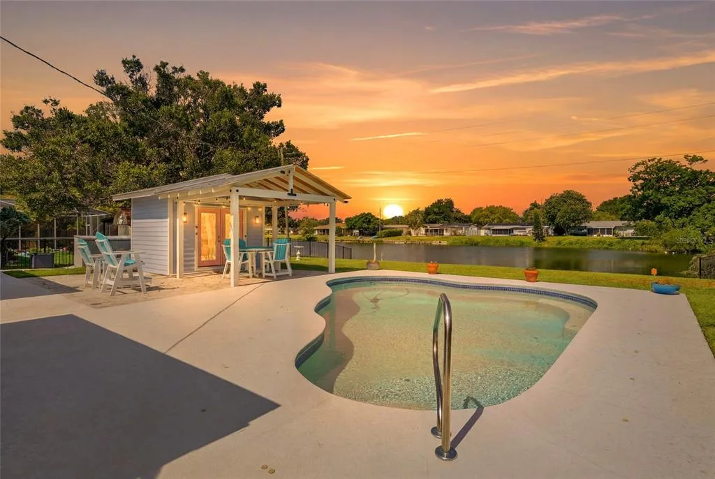 4822 60TH WAY N, KENNETH CITY, FL 33709