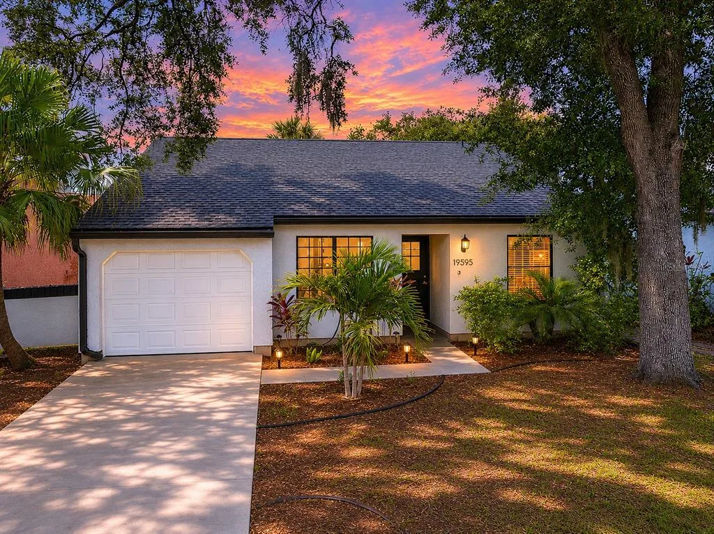 19595 KAPOK COURT, PORT CHARLOTTE, FL 33952