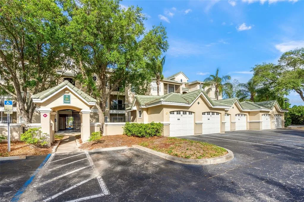 5160 NORTHRIDGE ROAD # 302, SARASOTA, FL 34238