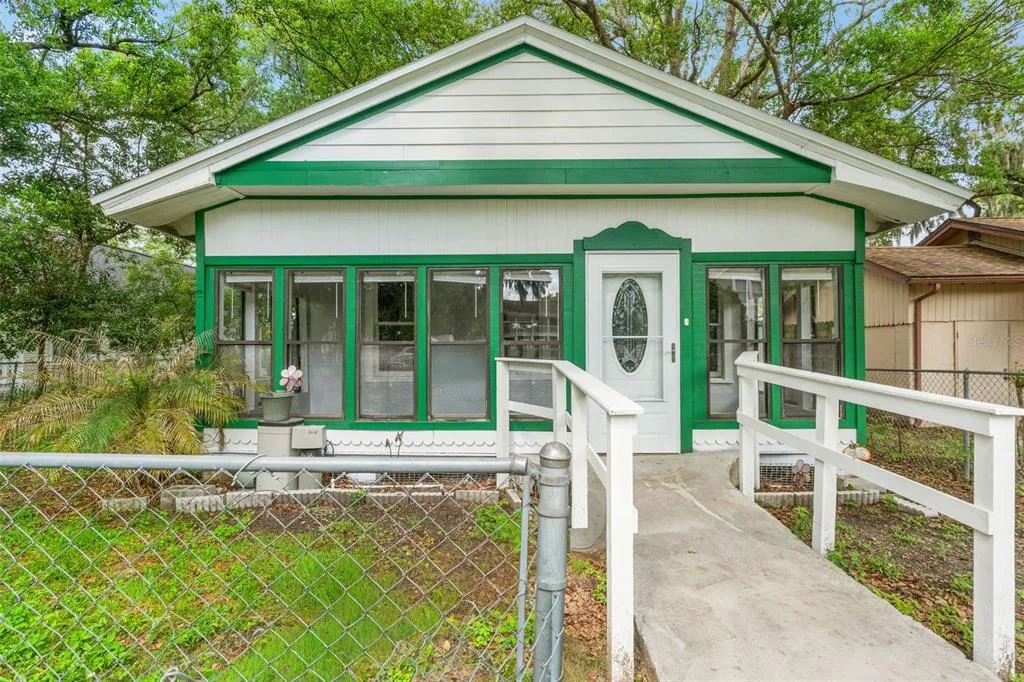 5518 11TH STREET, ZEPHYRHILLS, FL 33542