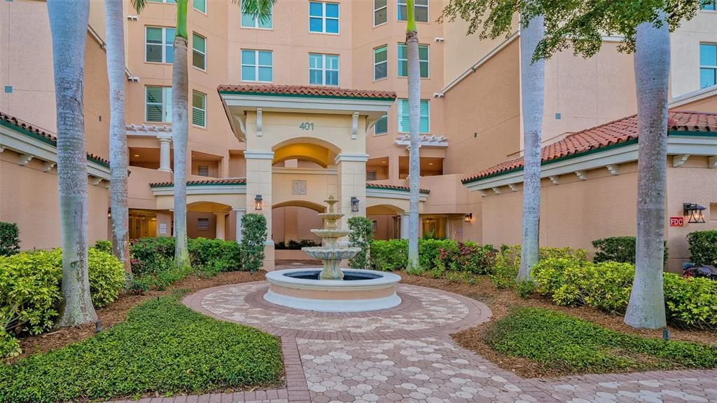 401 N POINT ROAD # 301, OSPREY, FL 34229