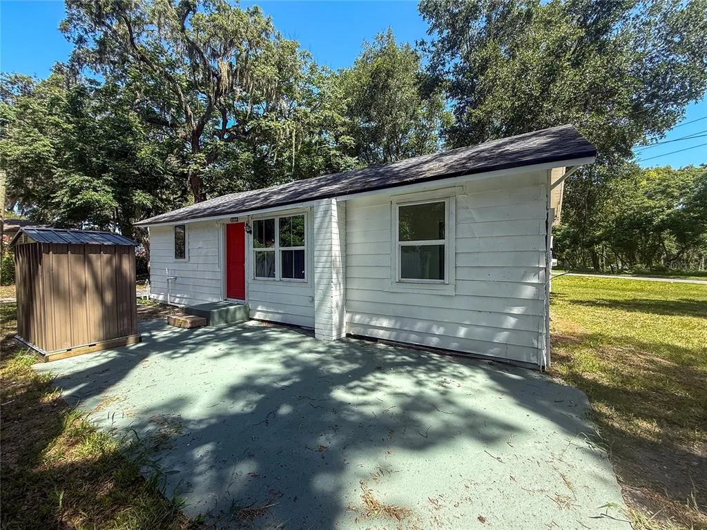 1002 TILDEN AVENUE, APOPKA, FL 32703