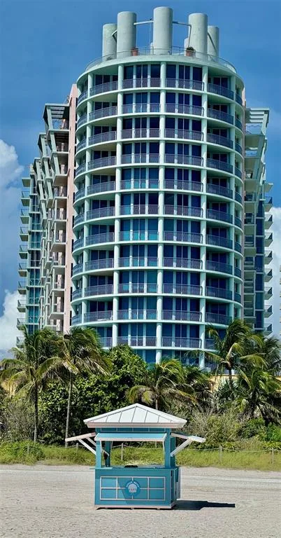1500 Ocean Drive photo 9