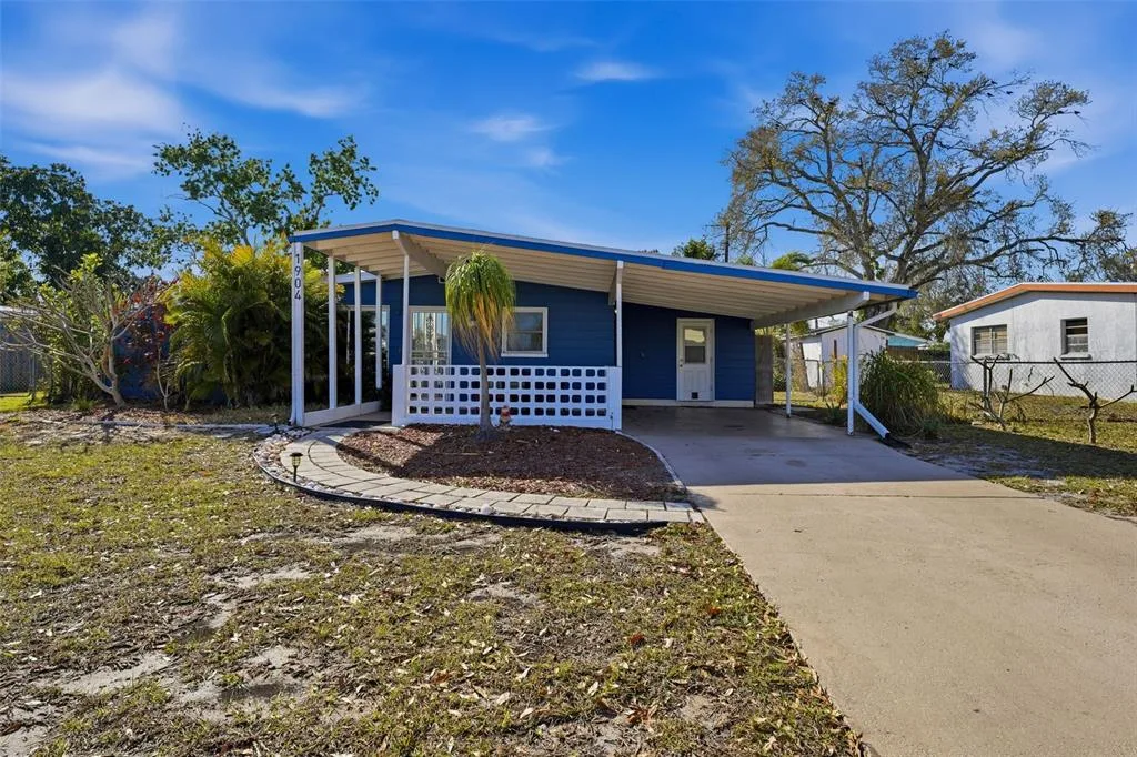 1904 31ST STREET W, BRADENTON, FL 34205