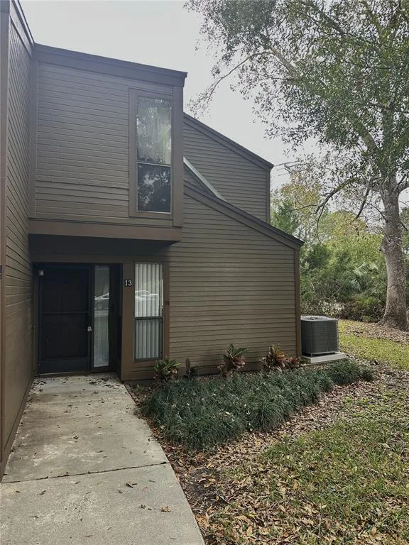 13 SURREY COURT # 13, PALM COAST, FL 32137