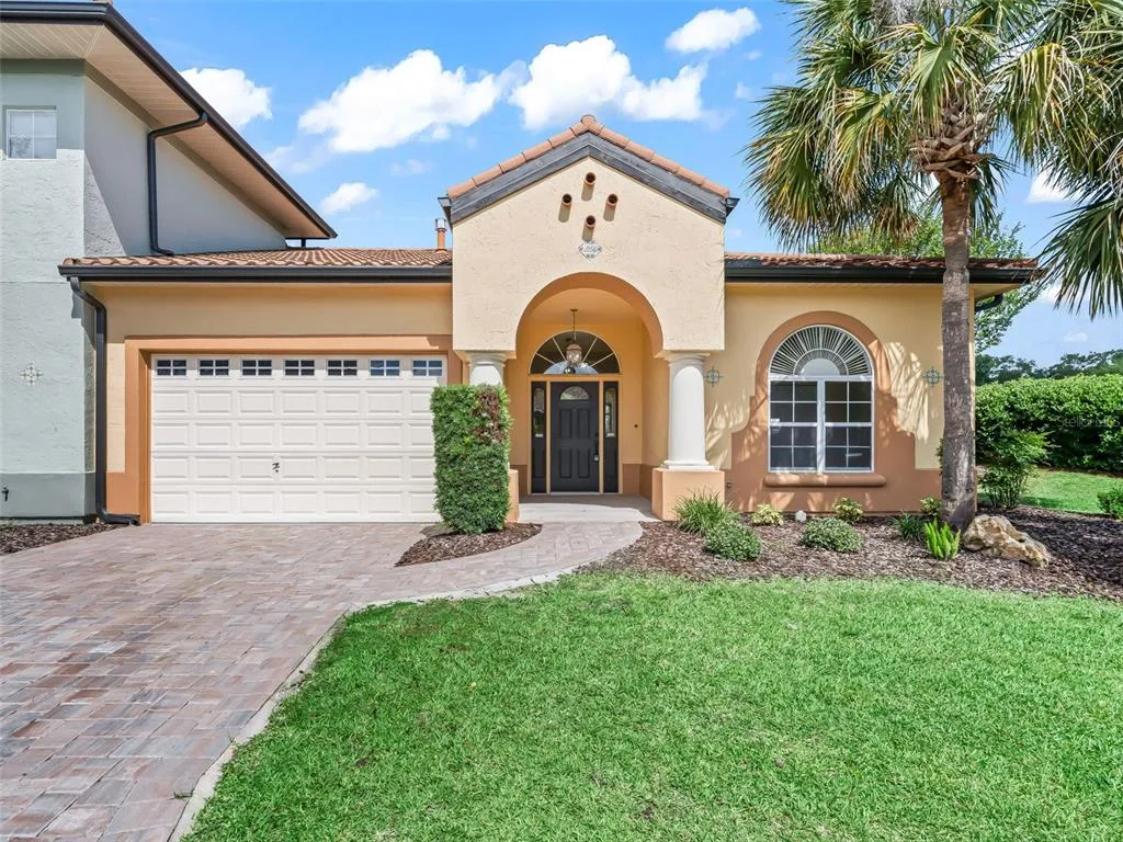 1256 AVENIDA DE LAS CASAS, LADY LAKE, FL 32159