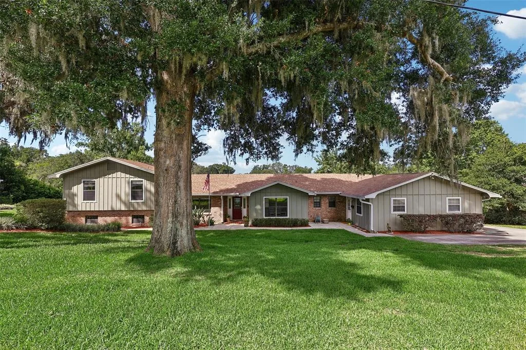 1460 GROVE STREET, EUSTIS, FL 32726