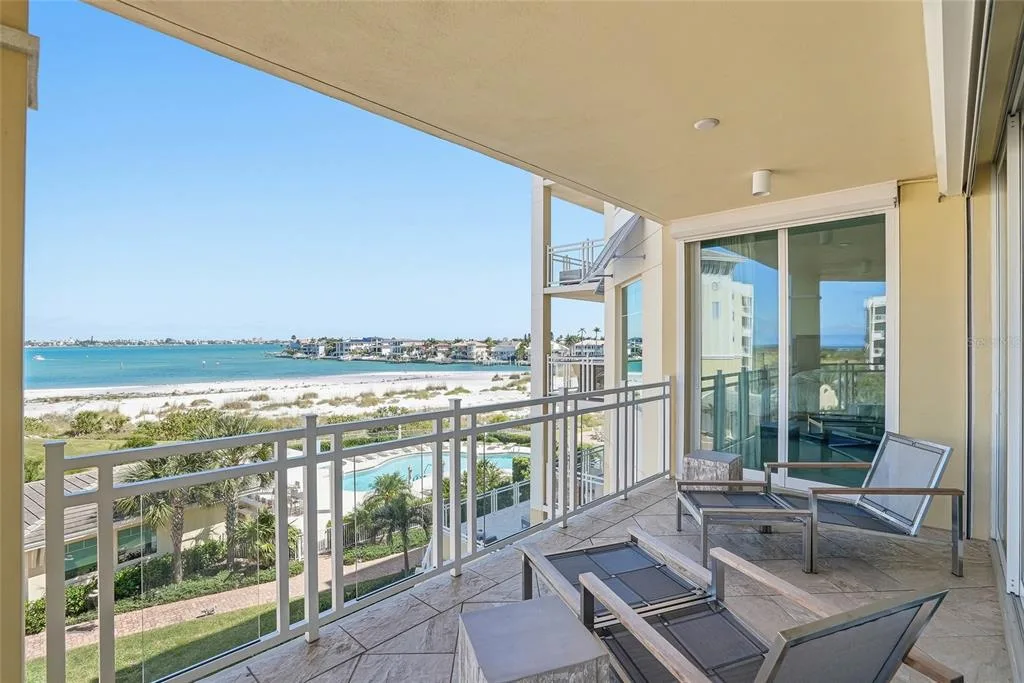 650 COLLANY ROAD # 401, TIERRA VERDE, FL 33715