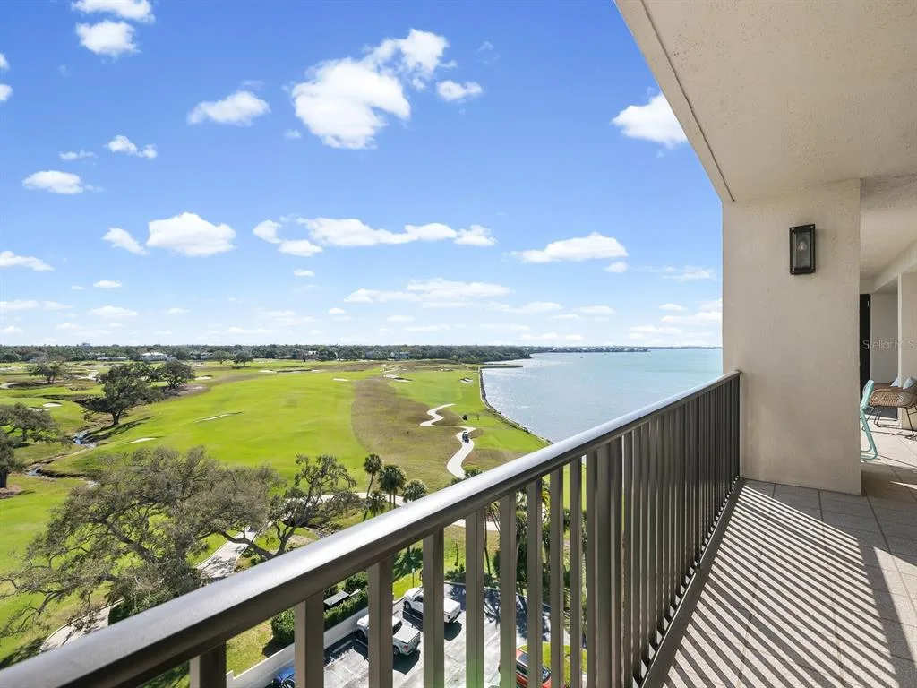4 BELLEVIEW BOULEVARD # 804, BELLEAIR, FL 33756