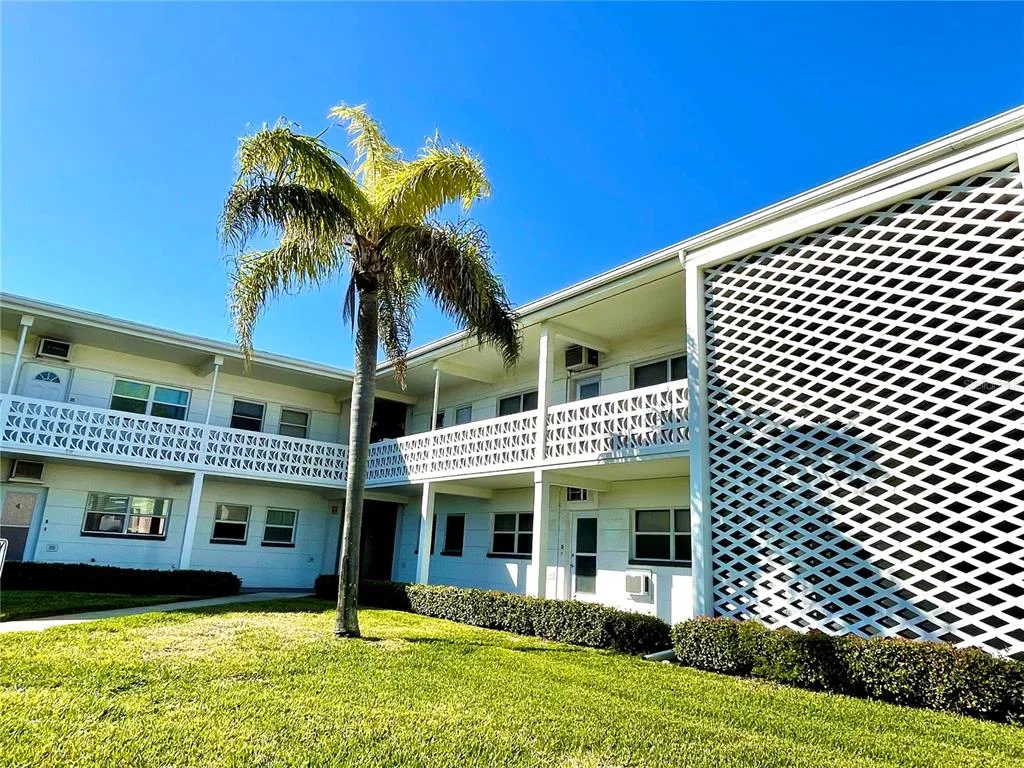 7050 SUNSET WAY # 19, ST PETE BEACH, FL 33706