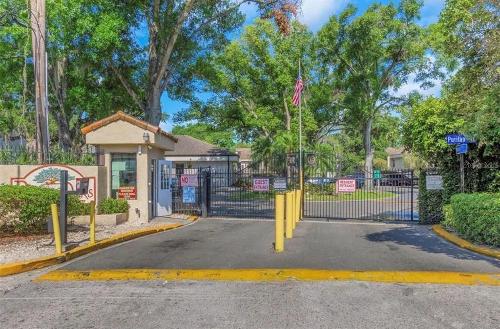4965 PURITAN CIRCLE # 401, TAMPA, FL 33617