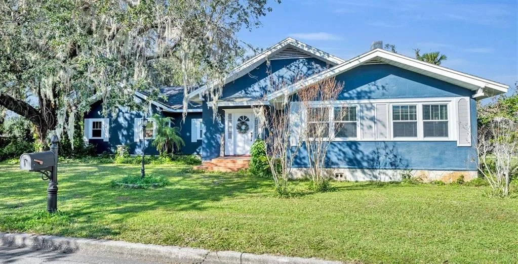 214 S WOODLAND STREET, WINTER GARDEN, FL 34787