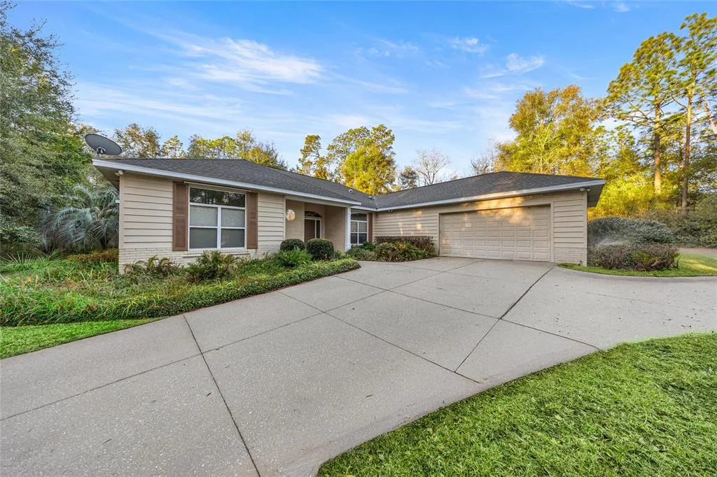20698 SW 93RD LANE ROAD, DUNNELLON, FL 34431