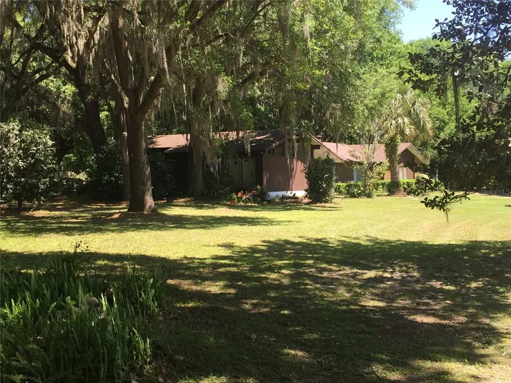 8136 NW 5TH COURT, GAINESVILLE, FL 32607