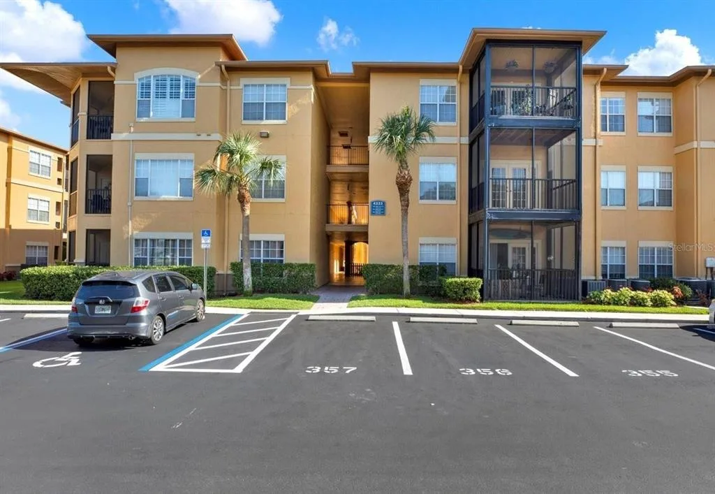 4333 BAYSIDE VILLAGE DRIVE # 229, TAMPA, FL 33615