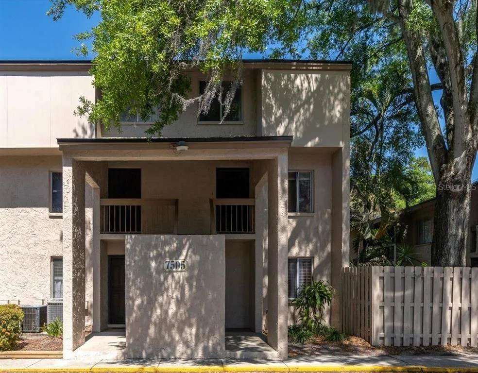 7505 PITCH PINE CIRCLE # 122, TAMPA, FL 33617