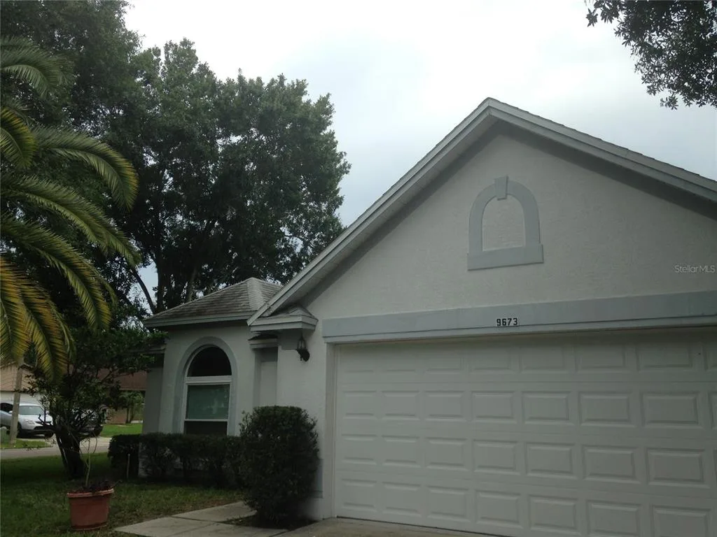 9673 FOX HEARST ROAD, TAMPA, FL 33647