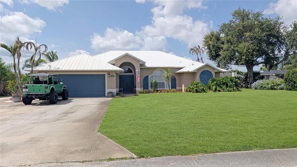 114 N 19TH CIRCLE SW, VERO BEACH, FL 32962