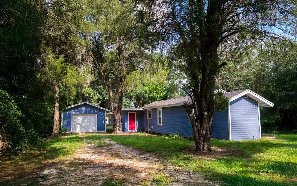 900 KENTUCKY BOULEVARD, EUSTIS, FL 32726