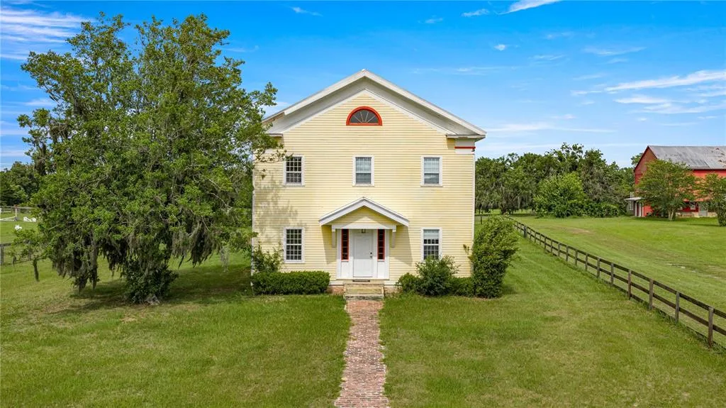 13939 N US HIGHWAY 441, CITRA, FL 32113