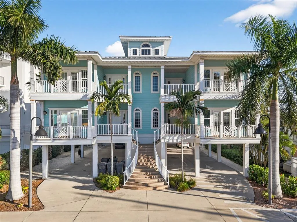 255 104TH AVENUE, TREASURE ISLAND, FL 33706