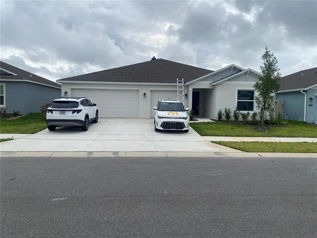 2125 LASSO LOOP, EAGLE LAKE, FL 33839