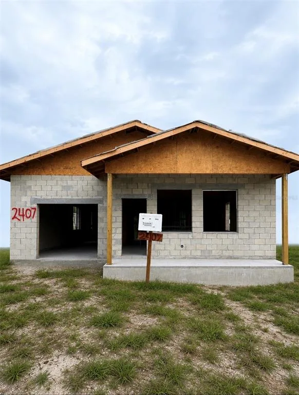 2407 E 38TH AVENUE, TAMPA, FL 33610