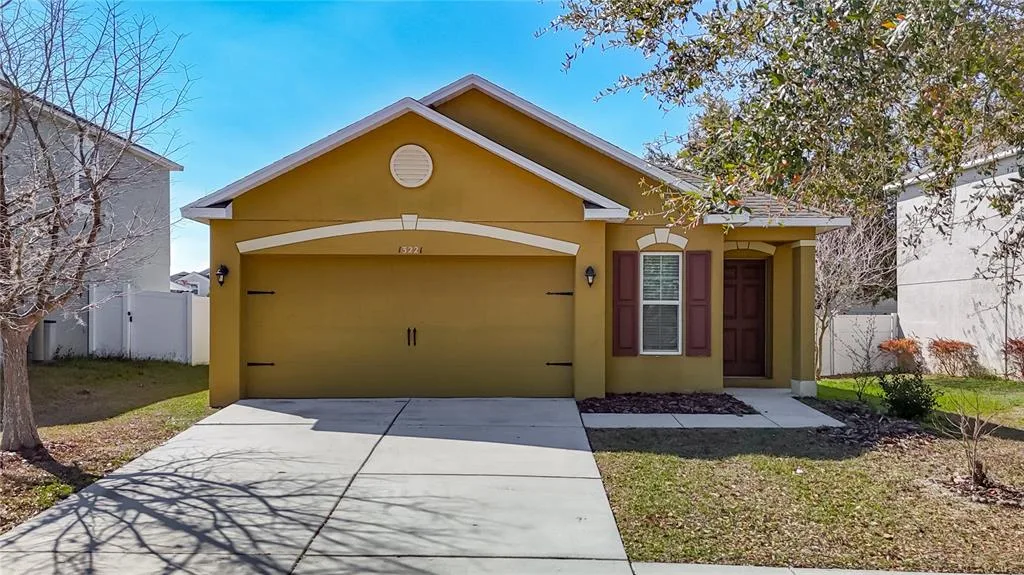 13221 WATERFORD CASTLE DRIVE, DADE CITY, FL 33525