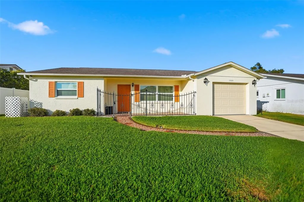 7329 CAY DRIVE, PORT RICHEY, FL 34668