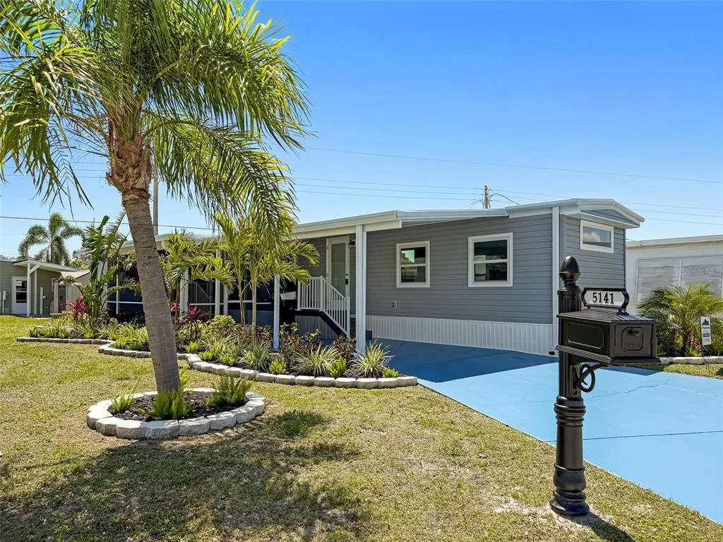 5141 OAKLAND HILLS AVENUE, SARASOTA, FL 34234