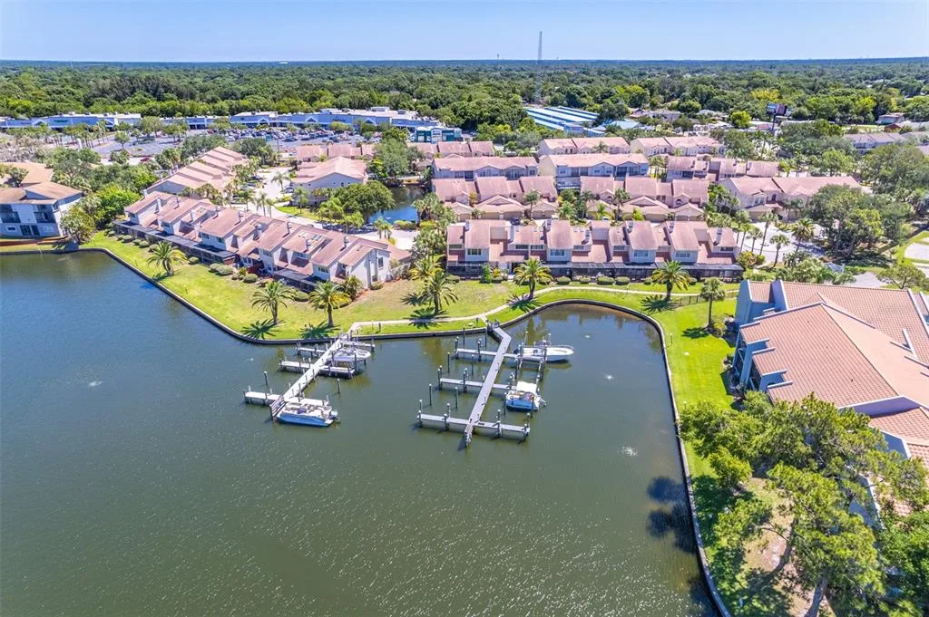 10416 SAINT TROPEZ PLACE, TAMPA, FL 33615