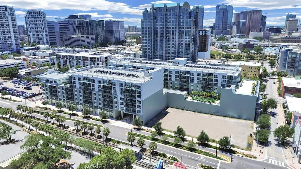912 CHANNELSIDE DRIVE # 2805, TAMPA, FL 33602